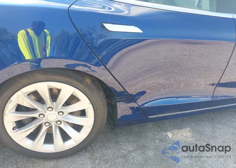 2016 Tesla Model S 60D/70D/75D/85D/90D из США, поврежденный, VIN 5YJSA1E25GF139218